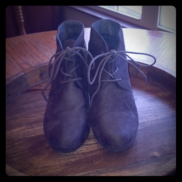 Gray lace up wedge booties - Picture 3 of 5